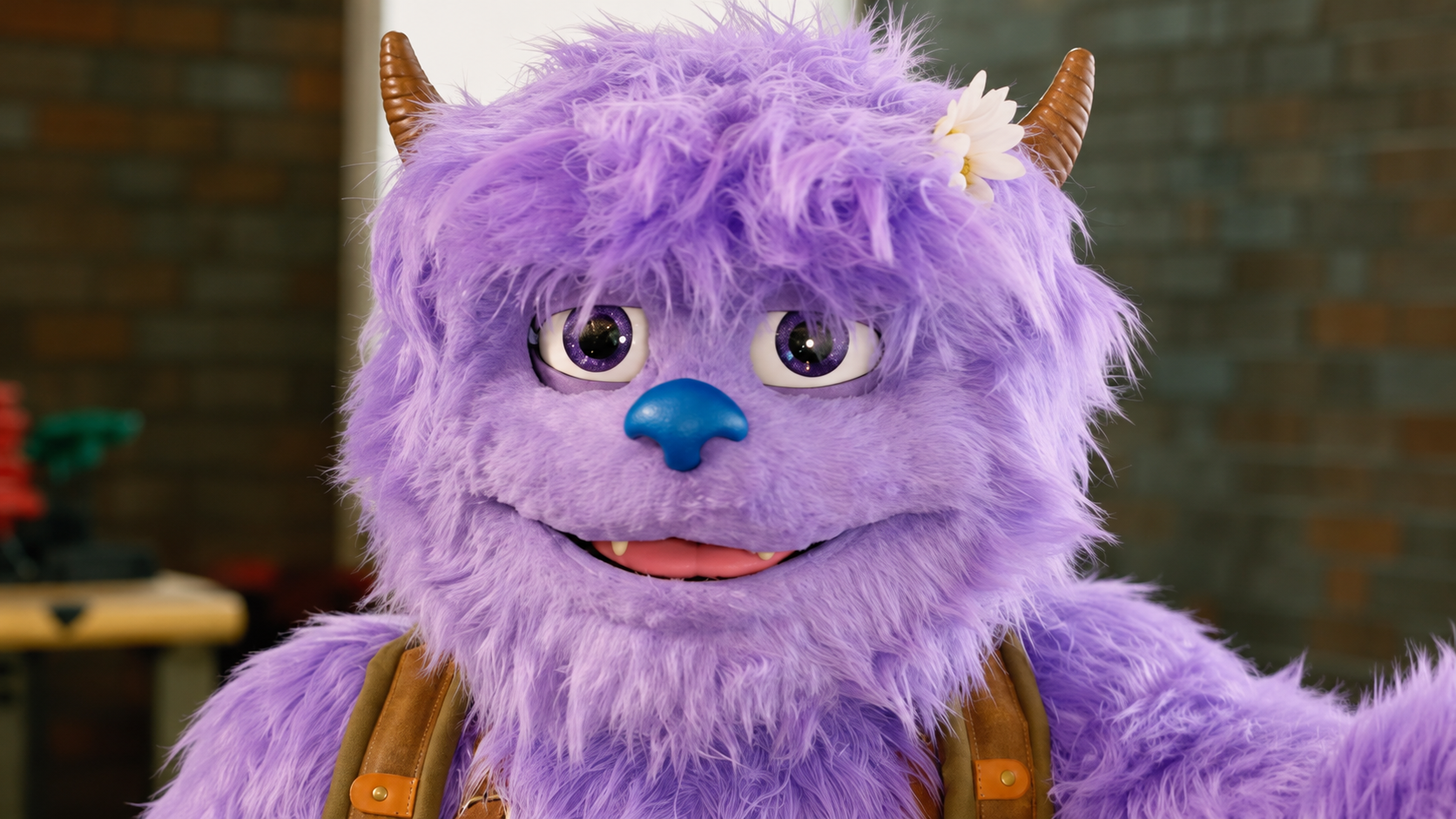 Dynamic Creatures showcases Hugo, a 43-actuator robotic character for entertainment venues