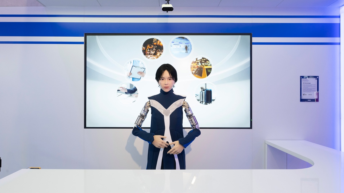 KDDI and AVITA plan Japanese humanoids for customer service