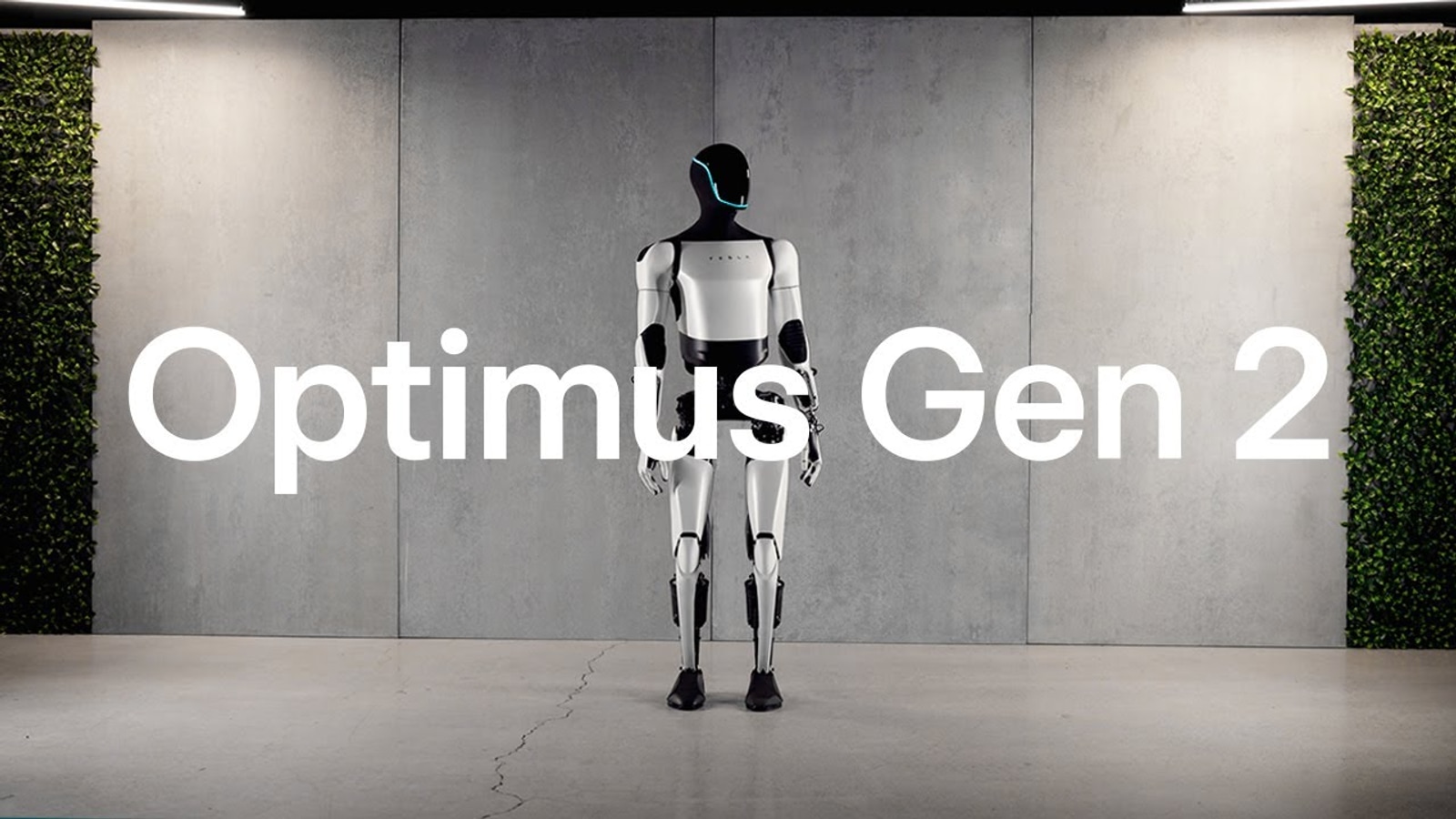 Tesla presents Optimus Gen 2 with revised actuators, hands and walking